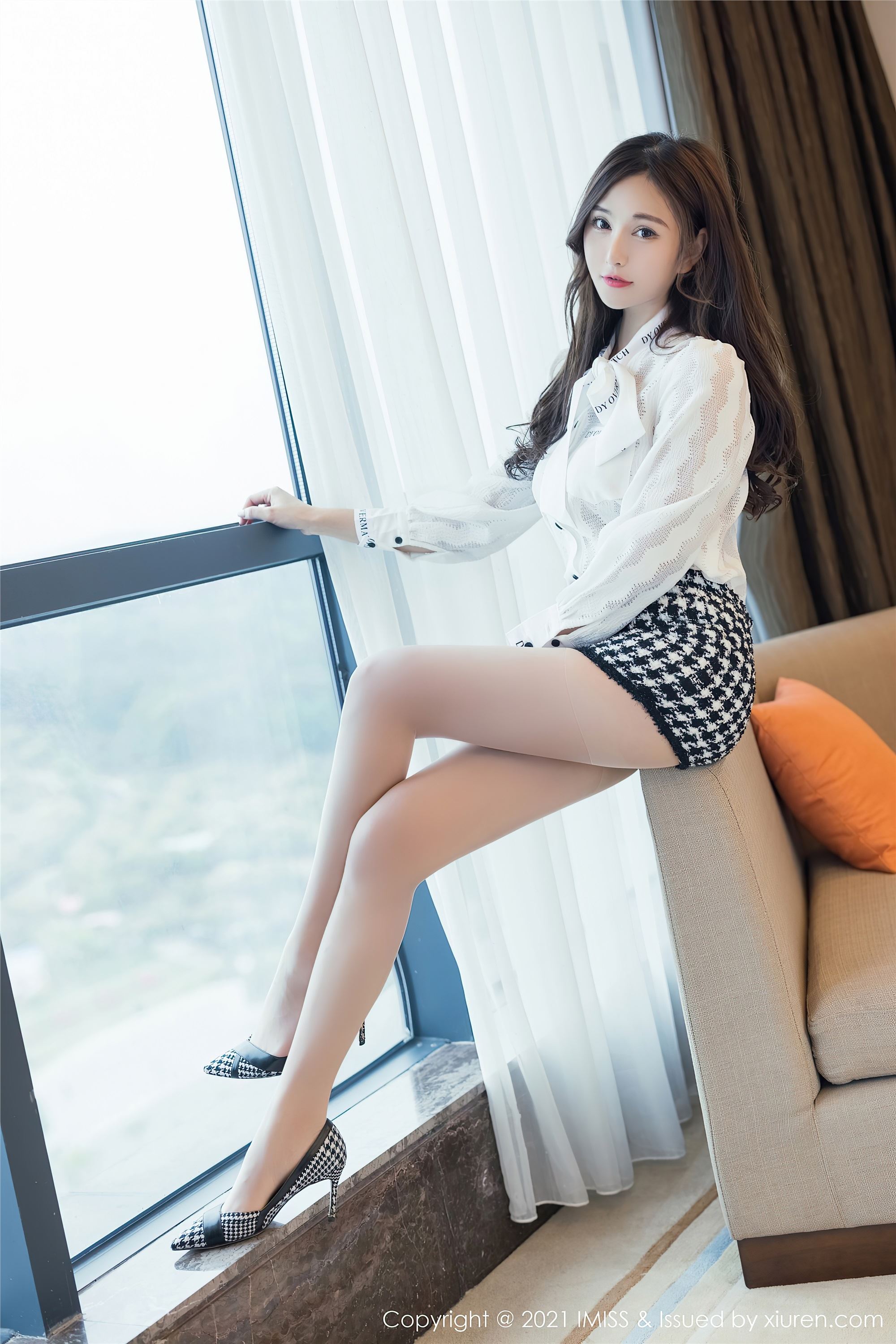 IMiss爱蜜社 2021.04.21 Vol.579 Lavinia肉肉